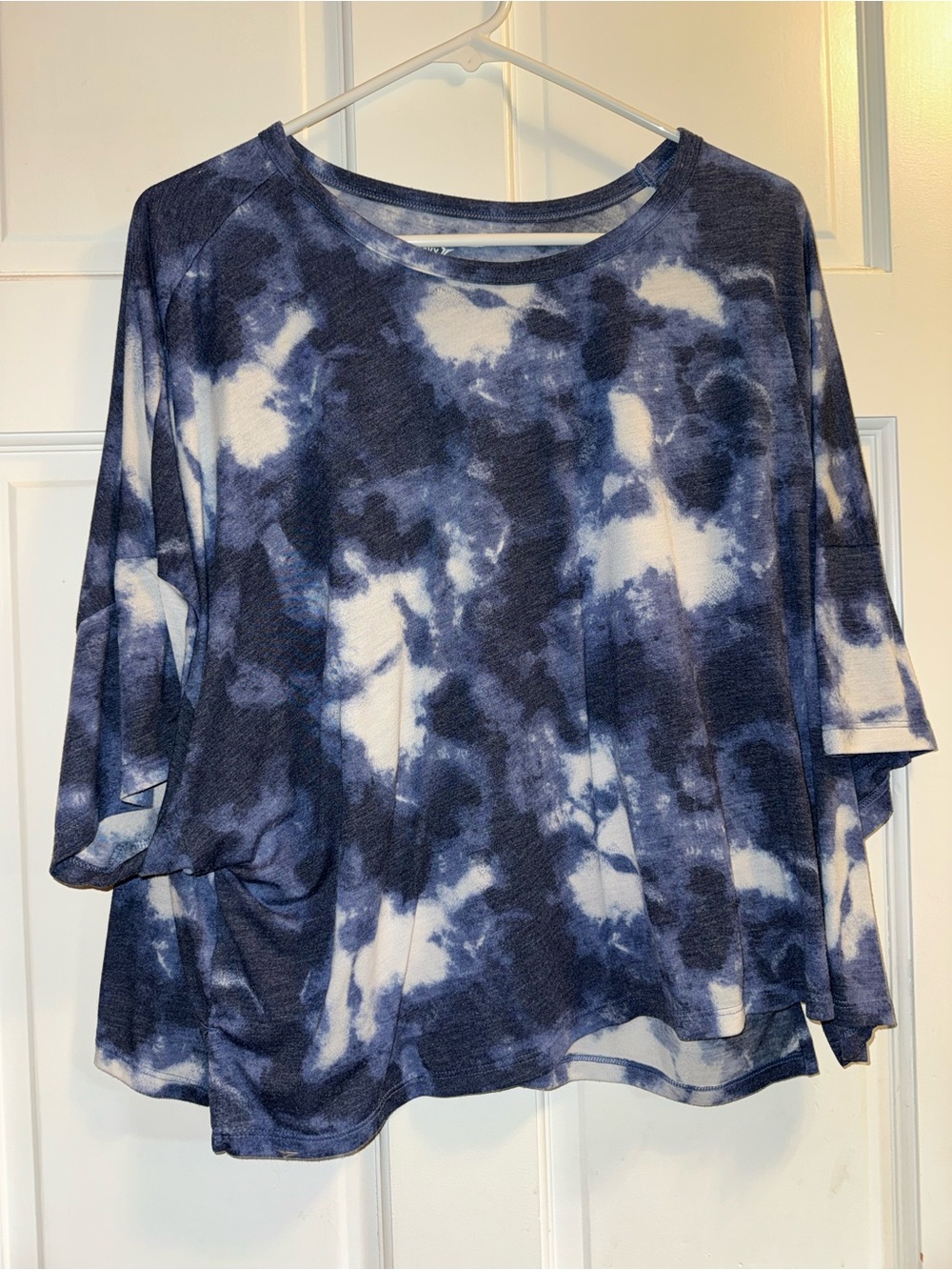 Old Navy Navy and White Tie-Dye Scoop Neck Tunic